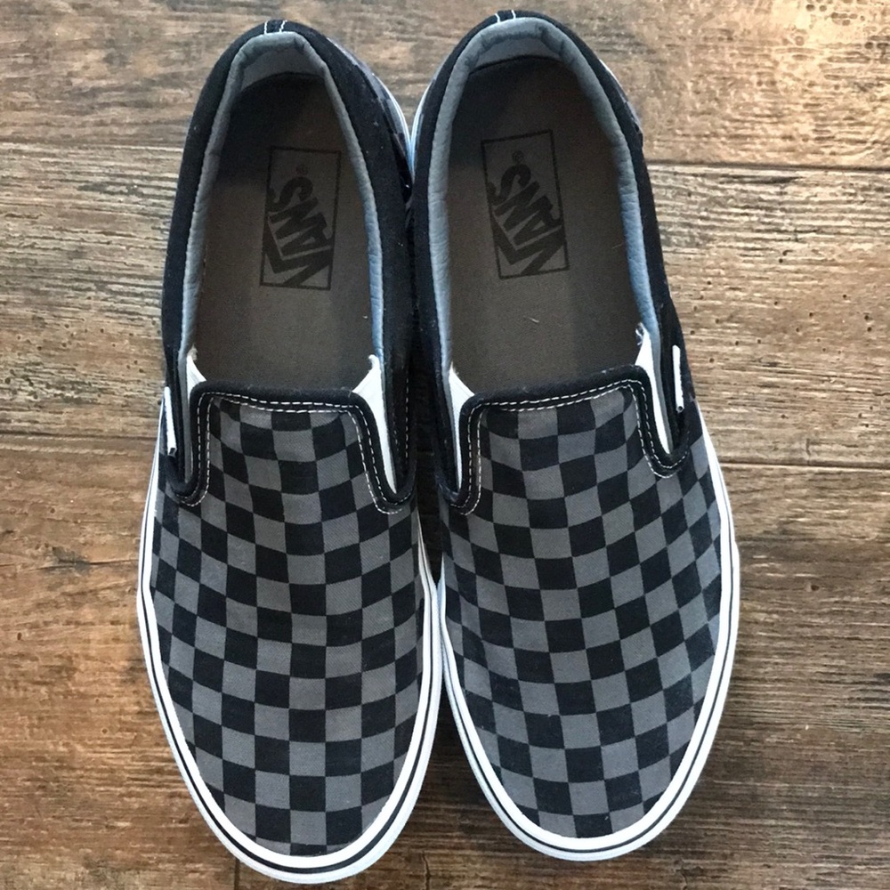 Vans “Off The Wall” black/pewter checkerboard slip-on shoes. SZ 8.5 men 10 women